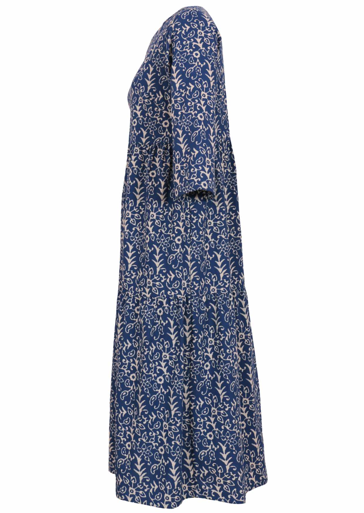 100% cotton tiered maxi dress with long sleeves and pockets.