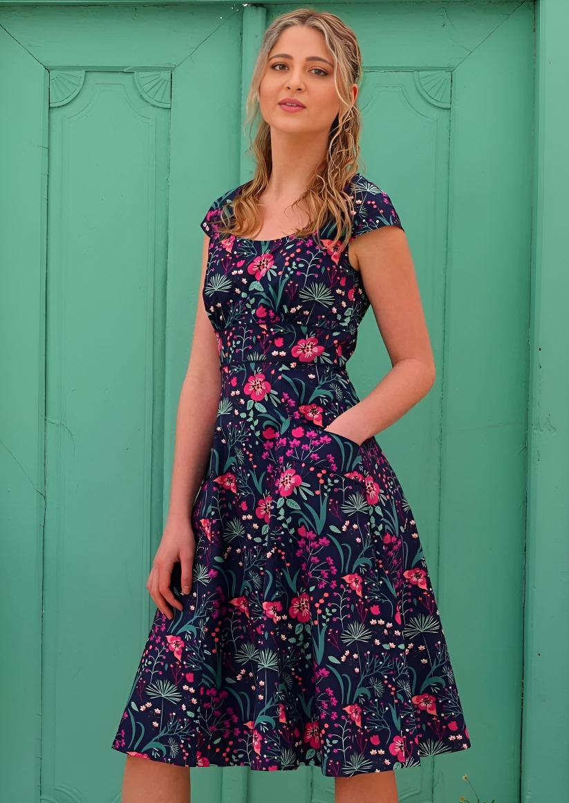 Scarlett Dress Dianthus