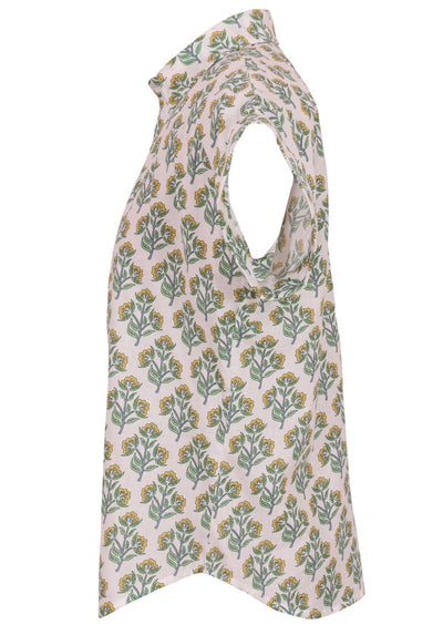 Side mannequin photo of cotton short sleeve top with collar in floral print on white base