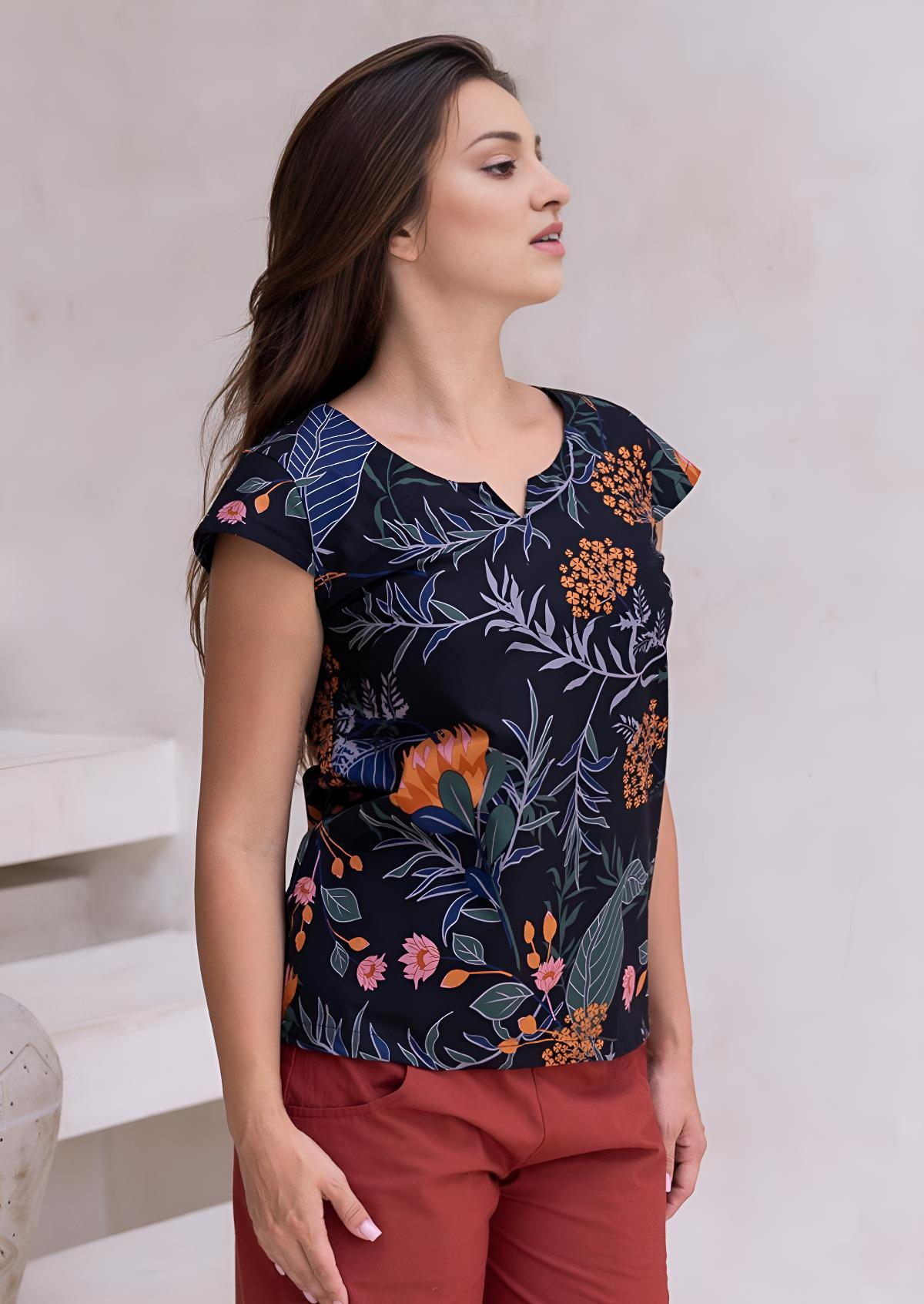 Aubrey Top Queen Protea