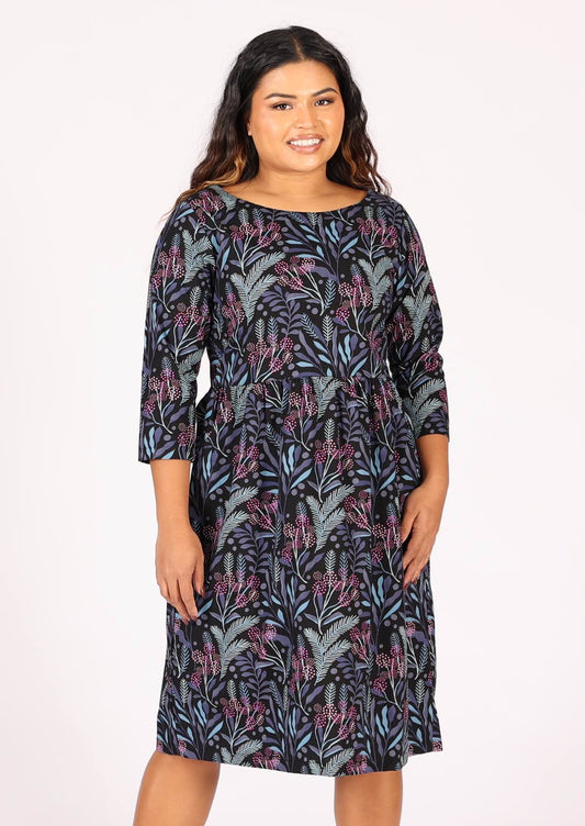 100% cotton dress with 3/4 sleeves and pockets