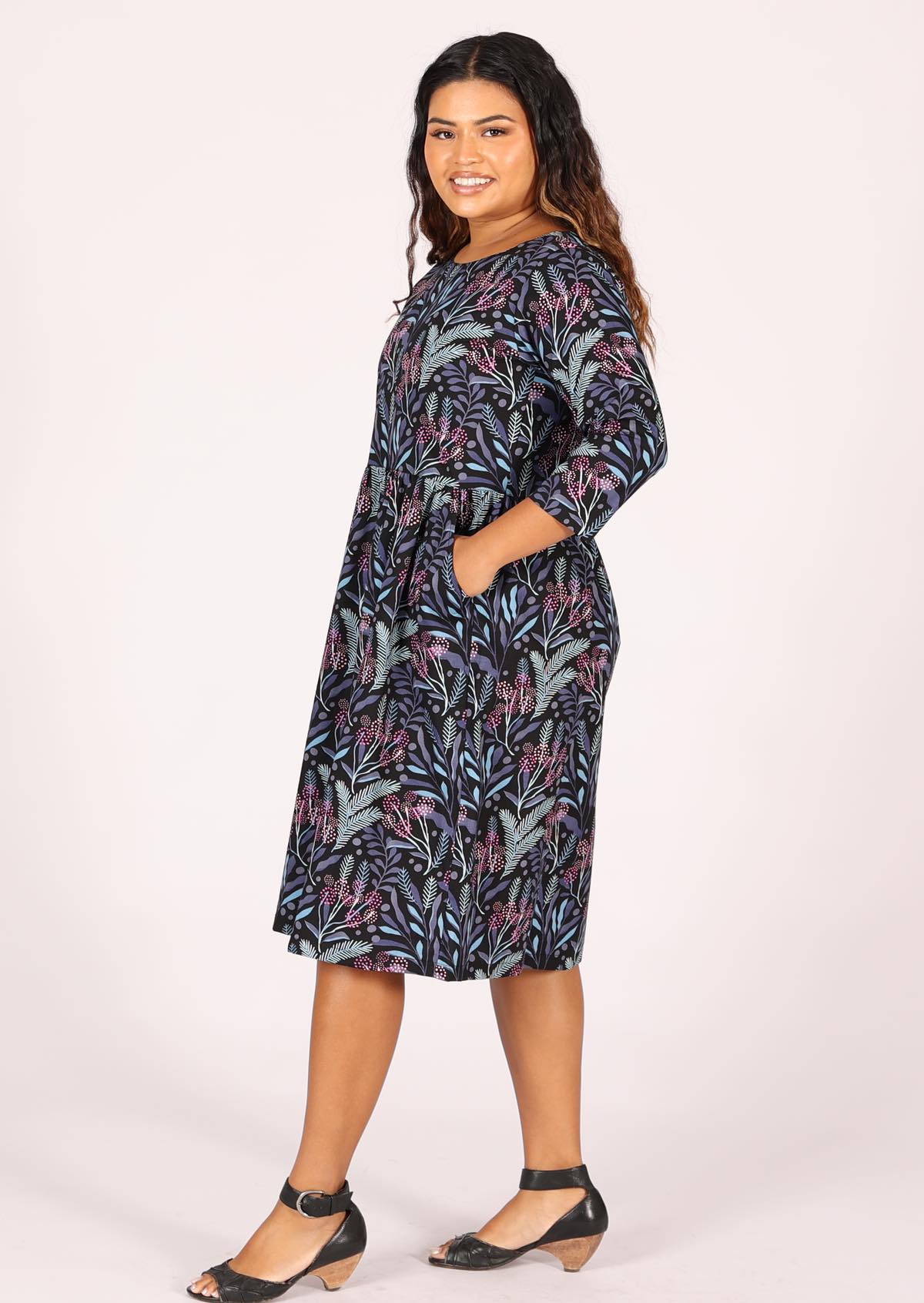 3/4 sleeve cotton dress that falls below the knee
