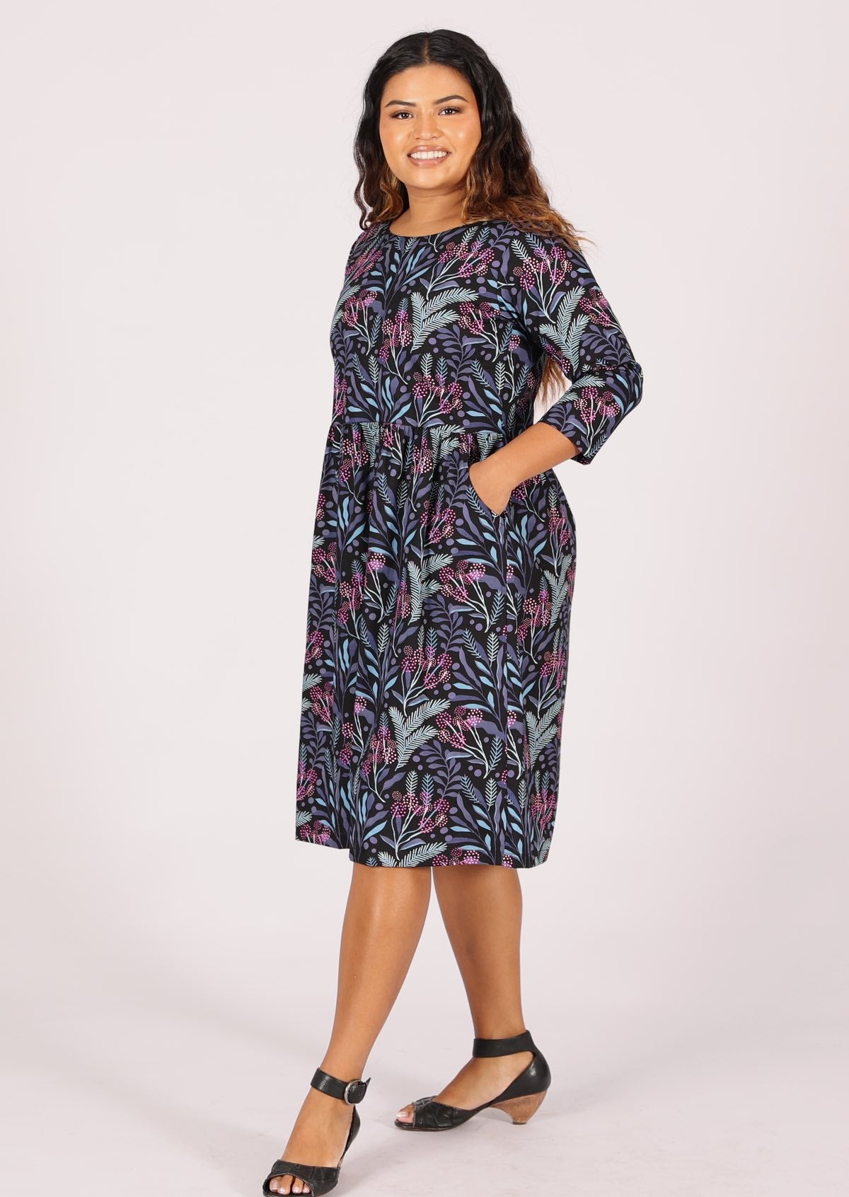 Loose waistband with gathers underneath make for a comfortable fit