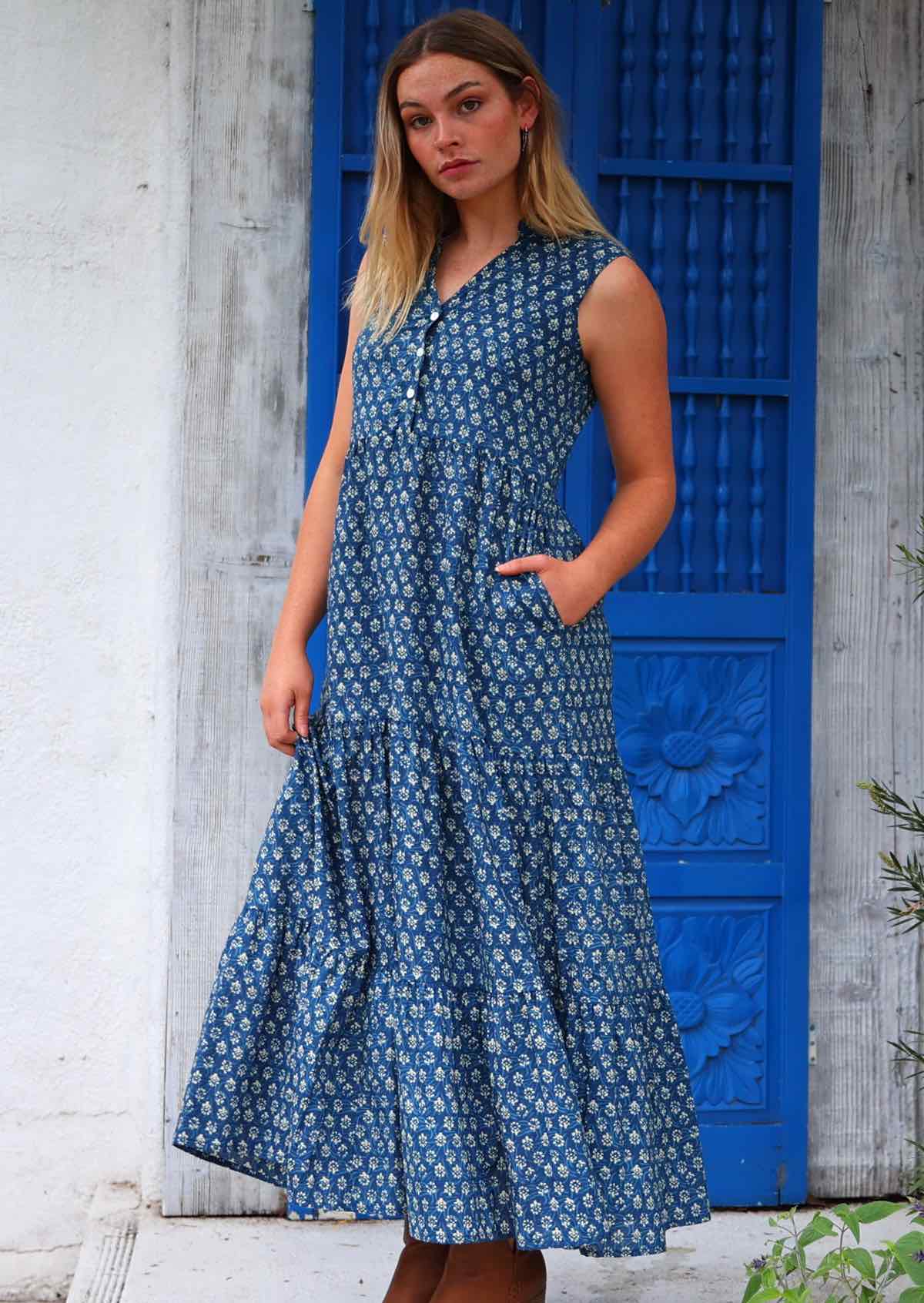 On trend cotton maxi dress can be worn loose or add a belt to cinch the waist