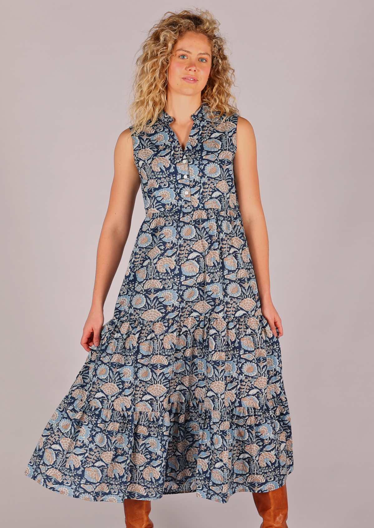 100% lightweight boho maxi dress with buttoned bodice and pockets