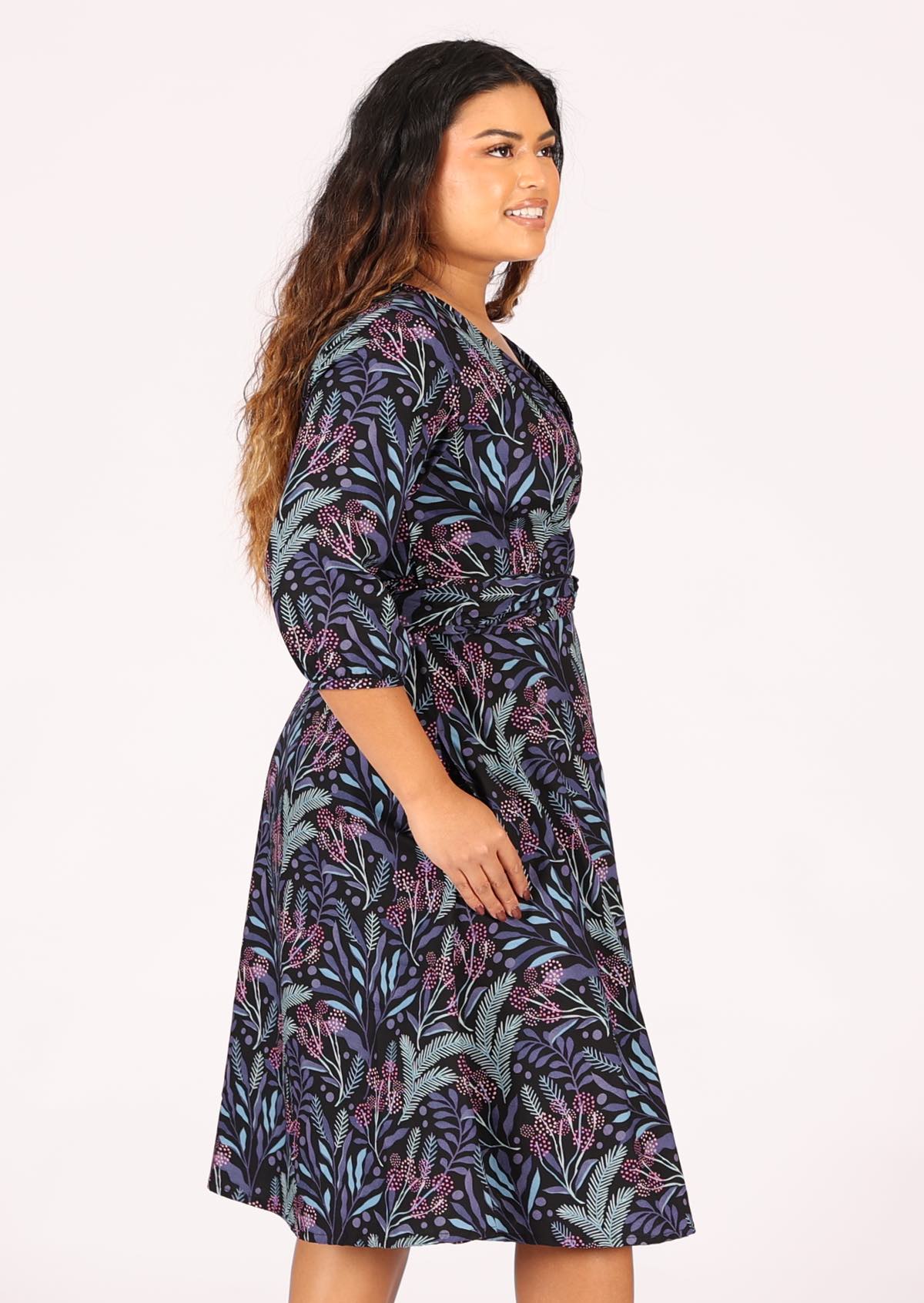 Cotton wrap dress with wide waist tie and pockets