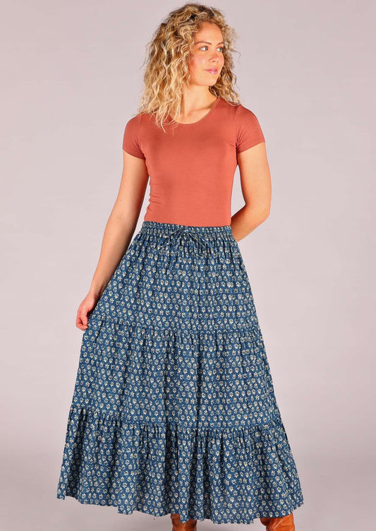 100% cotton maxi skirt with three tiers and drawstring