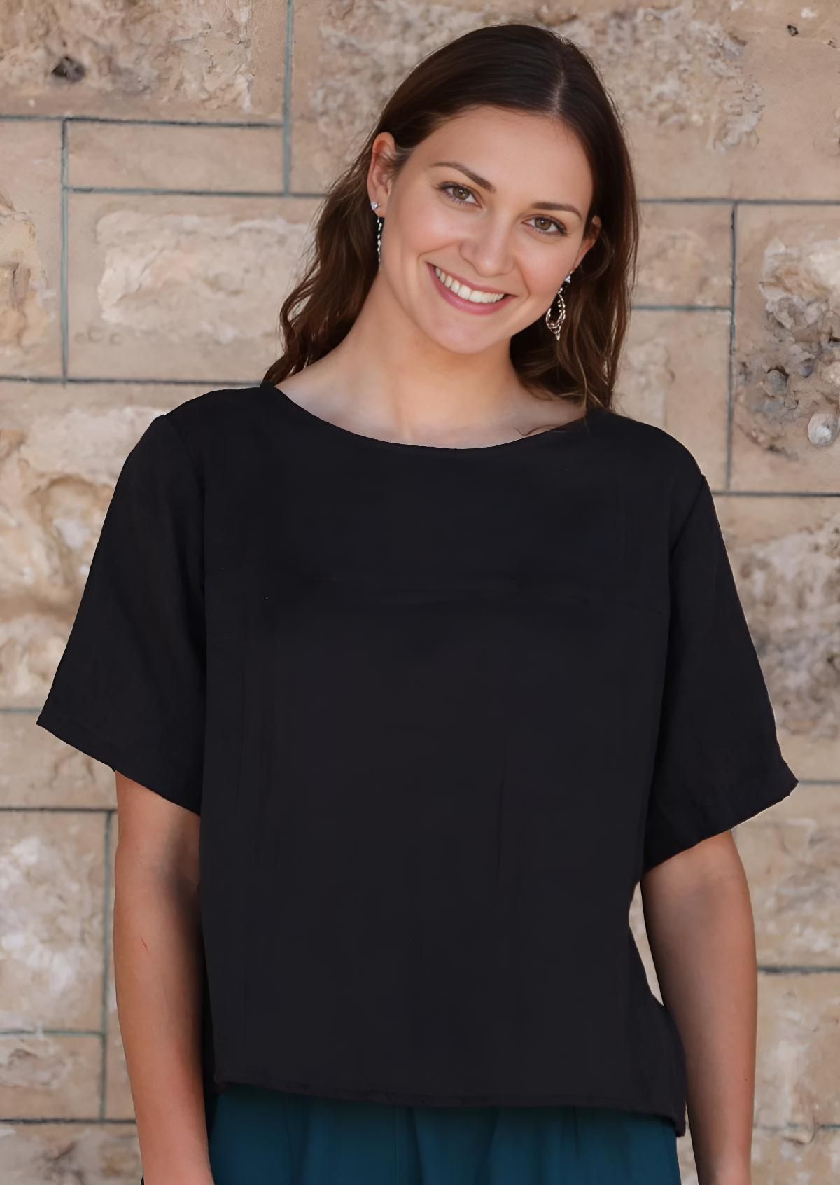 Neesha Top Black