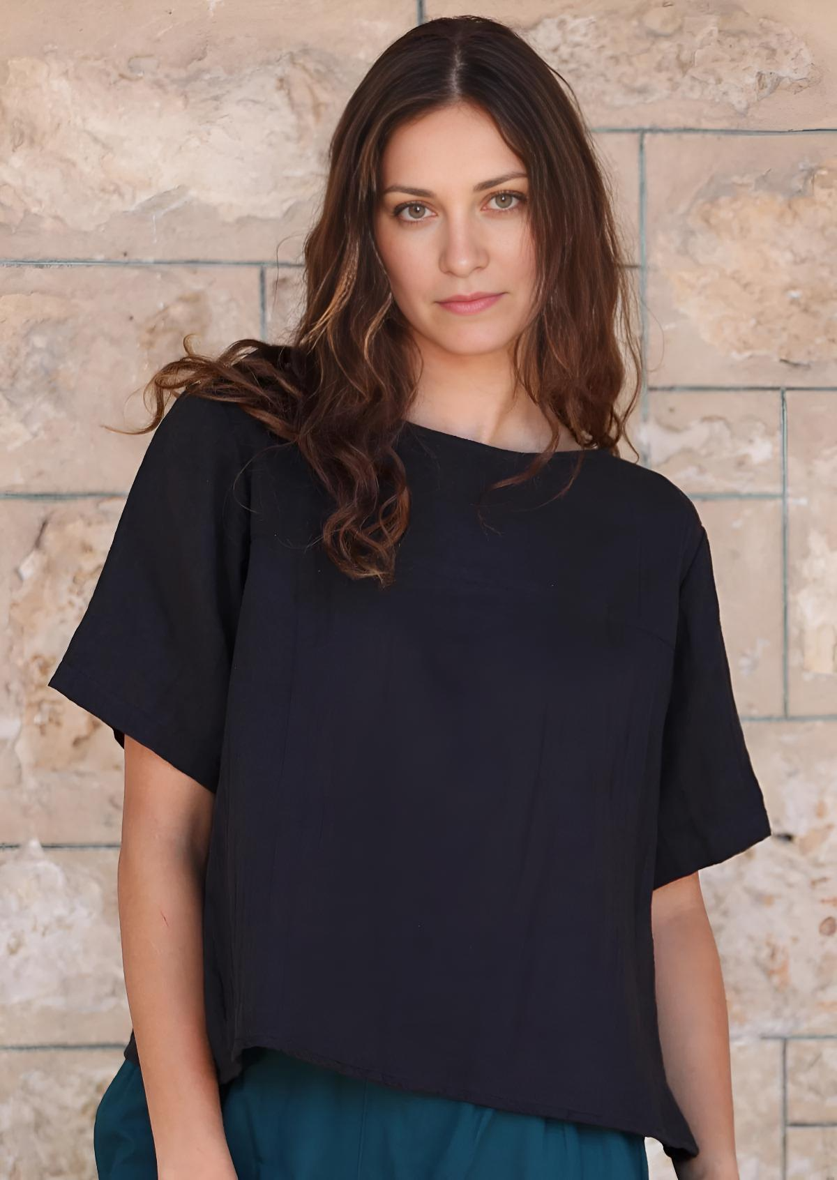Neesha Top Black