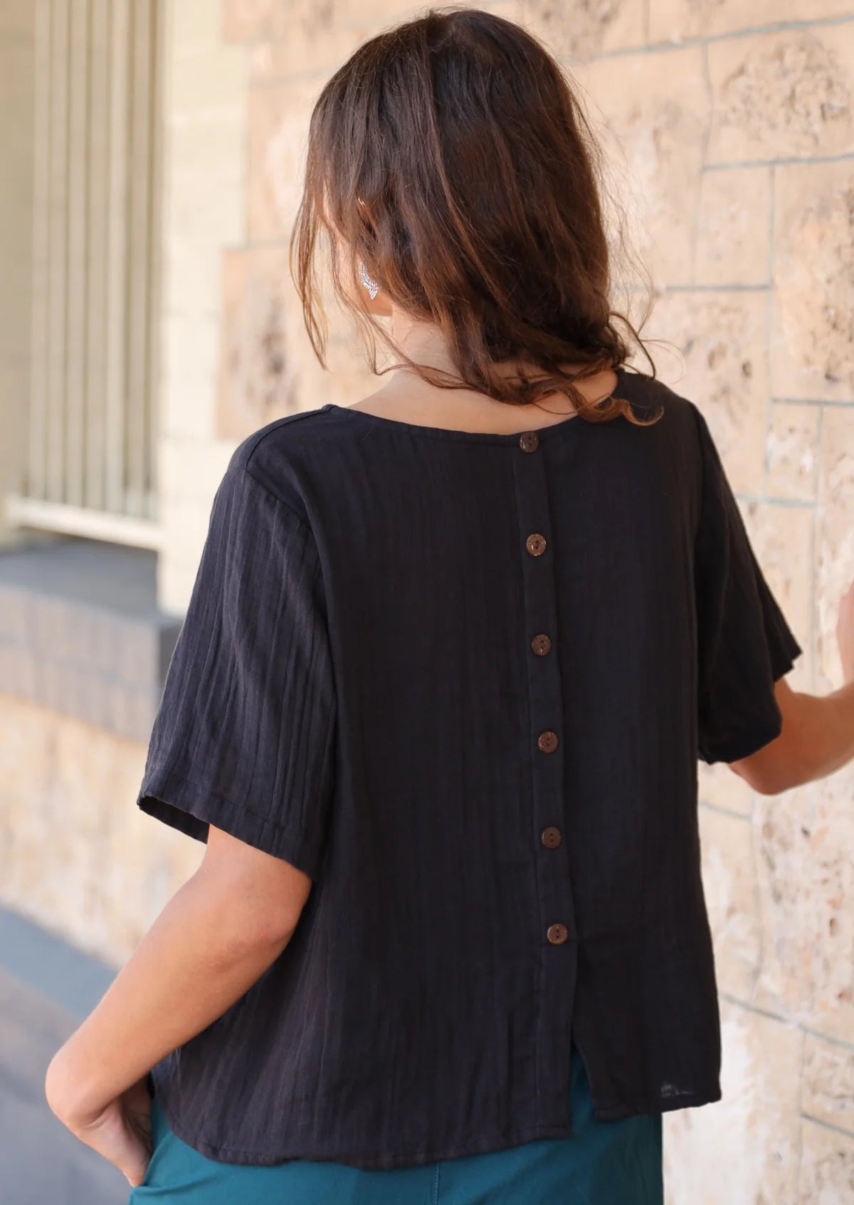 Neesha Top Black