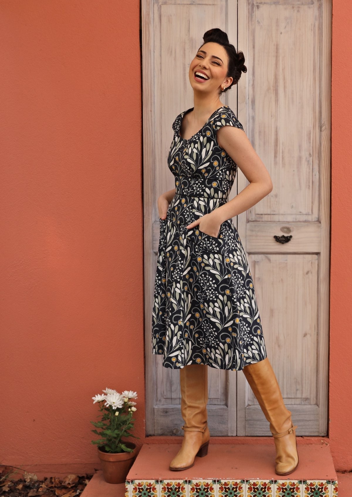 This retro inspired cotton dress is perfect for weddings, parties, anything!