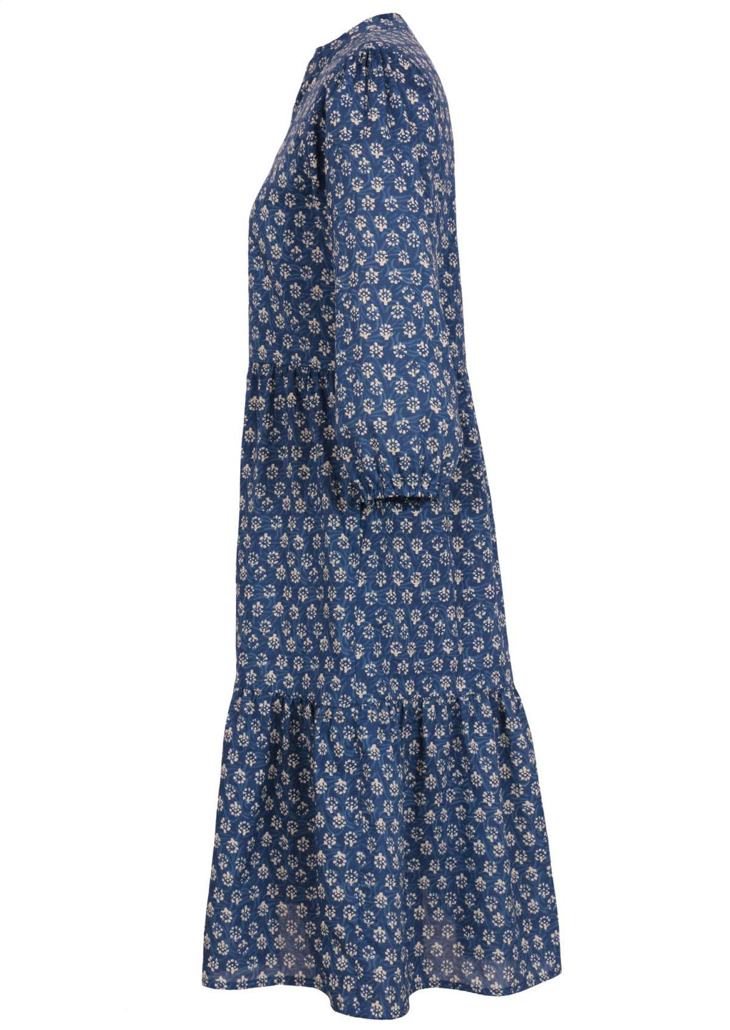 Midi length cotton dress with tiers and 3/4 sleeves with narrow cuff