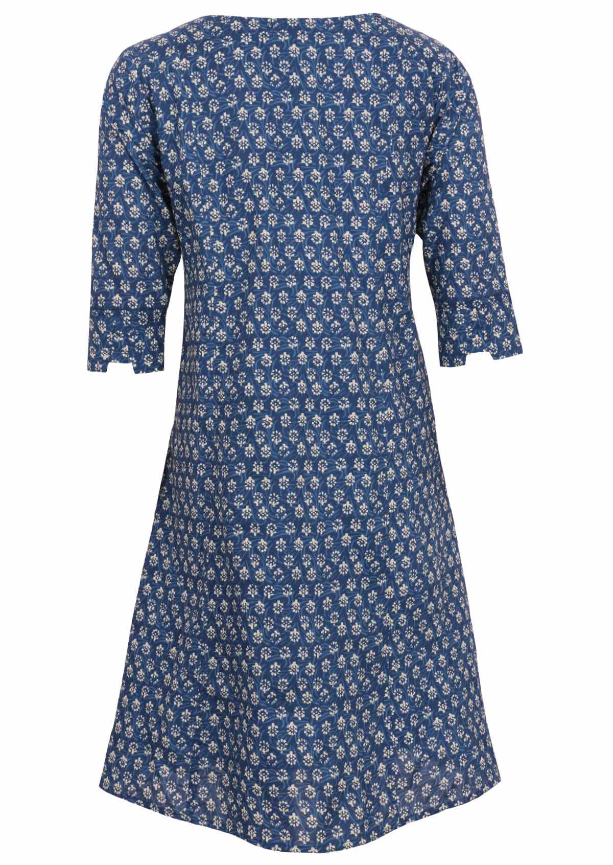 Cotton dress with 3/4 sleeves with stylish cuff detail