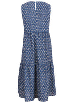 Split and button at the nape of neck for ease when dressing