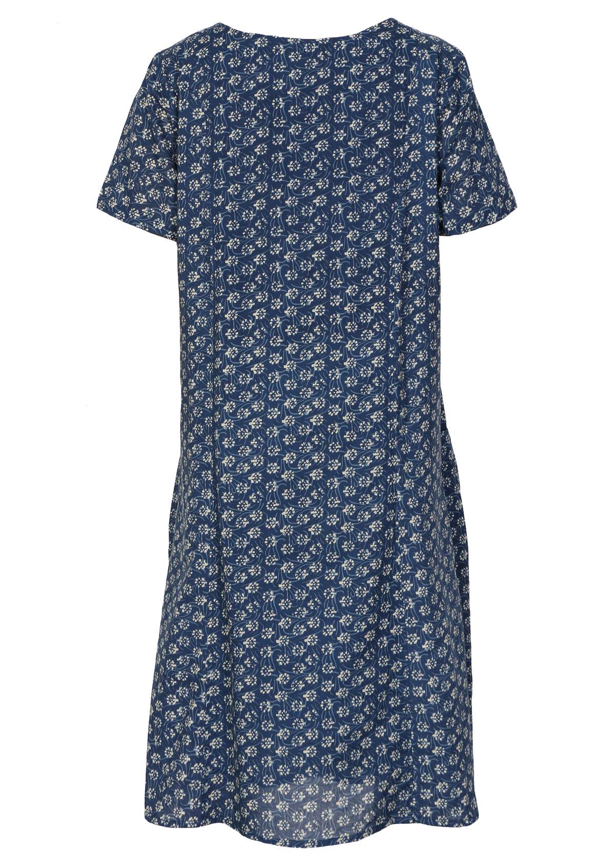 100% cotton relaxed fit dress with short sleeves in blue based white flower print